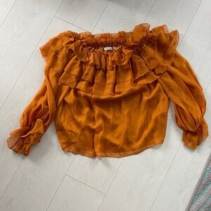 ALICE + OLIVIA 100% silk
Ersa Off-Shoulder Tiered Ruffle Blouse